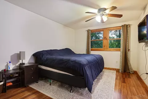 2677 N Sturgeon, Midland, MI 48642 photo 9