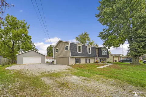 3192 White, Lambertville, MI 48144