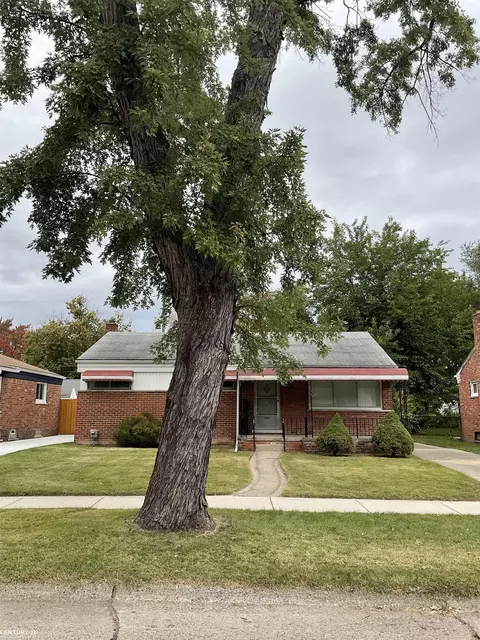 937 Parliament, Madison Heights, MI 48071