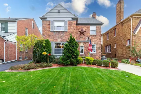 418 Mckinley, Grosse Pointe Farms, MI 48236