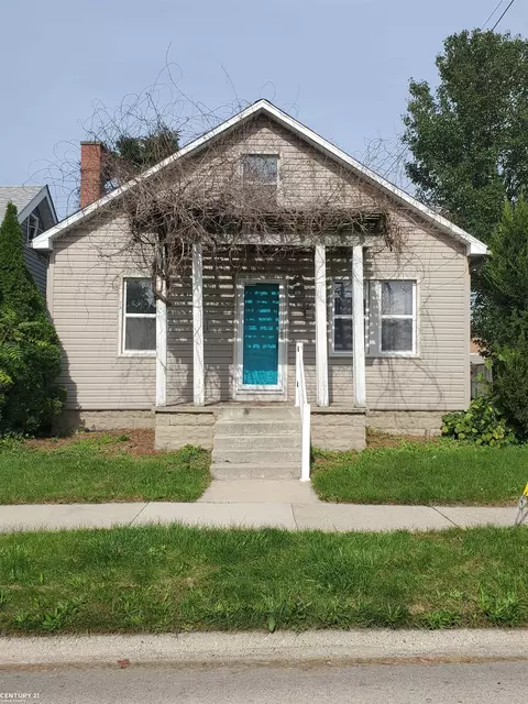 30 W Harwood, Madison Heights, MI 48071