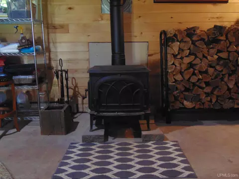 21194 Vick S, L'anse, MI 49946 photo 43