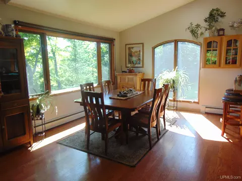 21194 Vick S, L'anse, MI 49946 photo 13