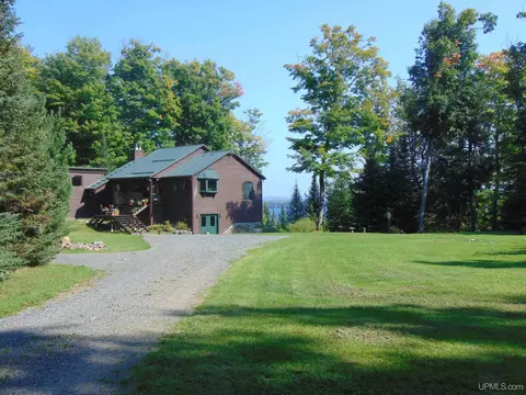 21194 Vick S, L'anse, MI 49946 photo 59