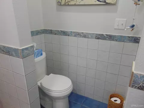 21194 Vick S, L'anse, MI 49946 photo 28