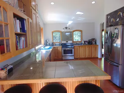 21194 Vick S, L'anse, MI 49946 photo 11