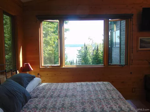 21194 Vick S, L'anse, MI 49946 photo 31