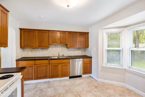 16560 Forest, Eastpointe, MI 48021 photo 8