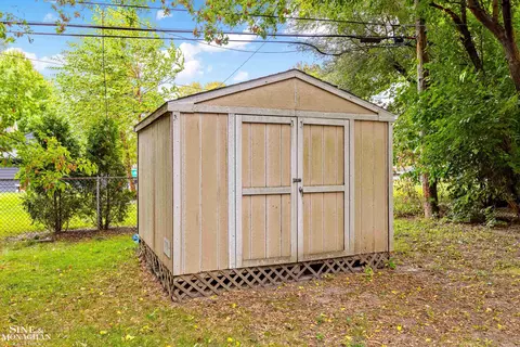 16560 Forest, Eastpointe, MI 48021 photo 22