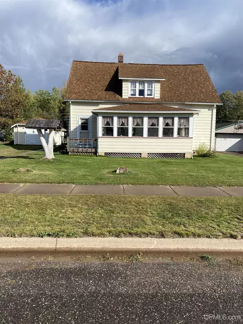 364 Pine, Republic, MI 49879