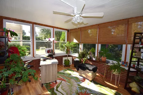 855 Harcourt, Grosse Pointe Park, MI 48230 photo 20