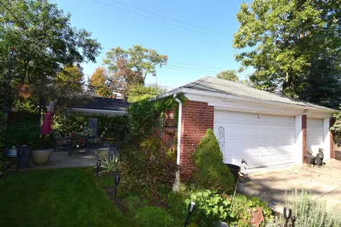 855 Harcourt, Grosse Pointe Park, MI 48230 photo 58