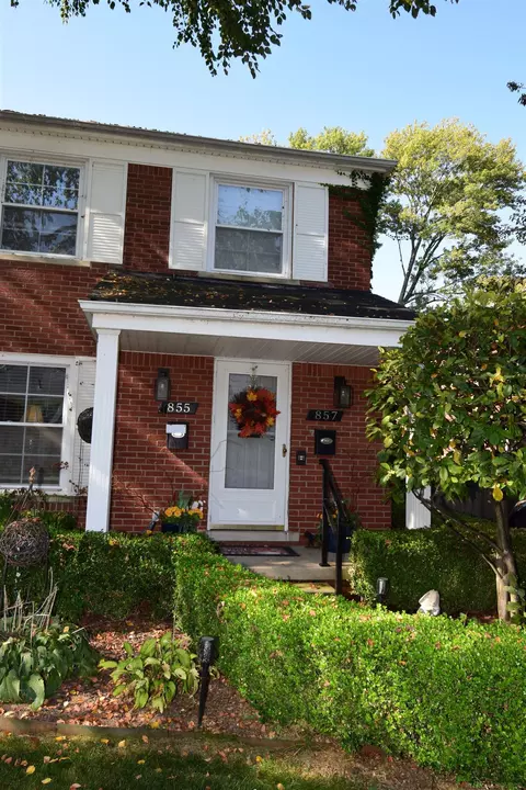 855 Harcourt, Grosse Pointe Park, MI 48230 photo 66