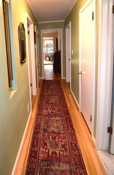 855 Harcourt, Grosse Pointe Park, MI 48230 photo 9