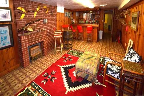 855 Harcourt, Grosse Pointe Park, MI 48230 photo 50