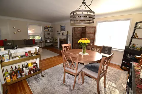 855 Harcourt, Grosse Pointe Park, MI 48230 photo 26