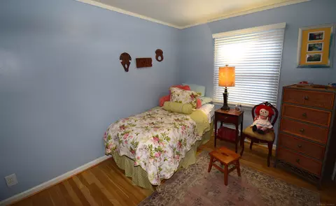 855 Harcourt, Grosse Pointe Park, MI 48230 photo 10