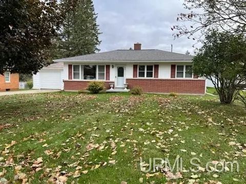 415 Roosevelt, Iron River, MI 49935