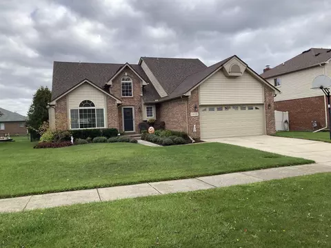 54136 Myrica, Macomb, MI 48042