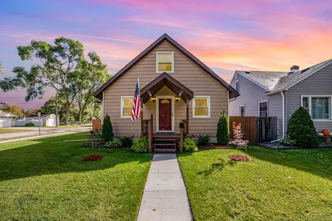 801 Raymond, Bay City, MI 48706