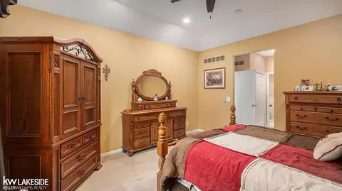 50331 Cheltenham, Macomb, MI 48044 photo 16