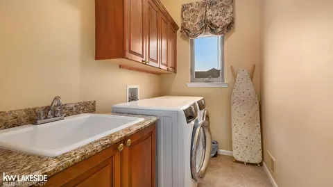 50331 Cheltenham, Macomb, MI 48044 photo 12