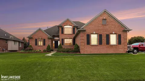 50331 Cheltenham, Macomb, MI 48044