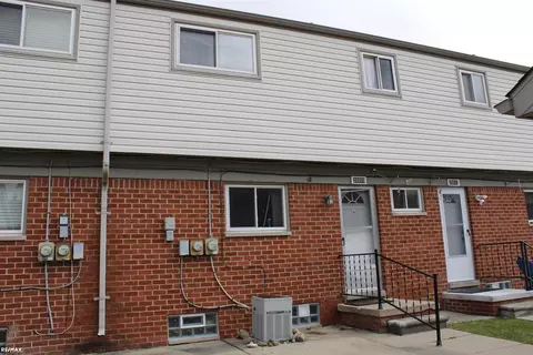 20809 Washington, Roseville, MI 48066