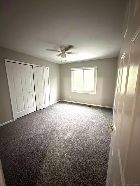 49470 Parkside, Macomb, MI 48044 photo 17