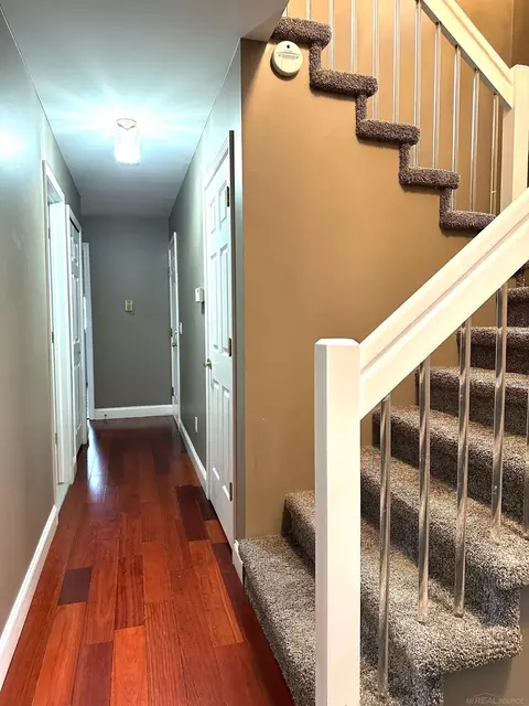 49470 Parkside, Macomb, MI 48044 photo 5