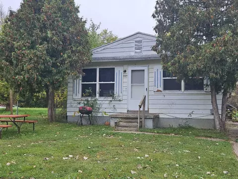 3222 Chambers, Flint, MI 48507