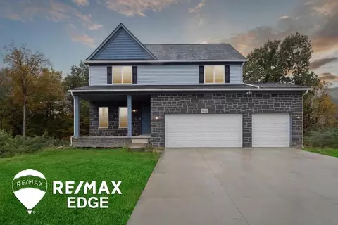 8122 Peninsula, Grand Blanc, MI 48439