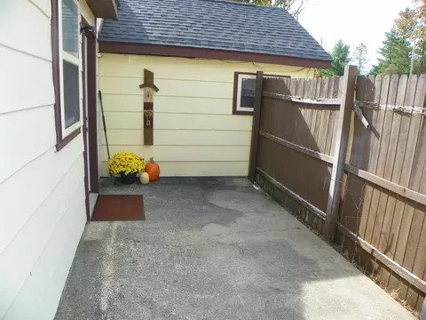 2119 Timberlane, Harrison, MI 48625 photo 25