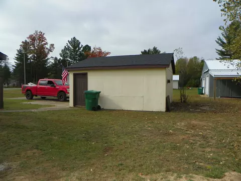 2119 Timberlane, Harrison, MI 48625 photo 4