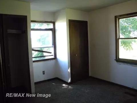 266 E Henderson, Owosso, MI 48867 photo 7
