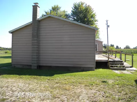 266 E Henderson, Owosso, MI 48867 photo 15