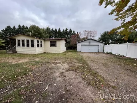 505 Meadowbrook, Marquette, MI 49855