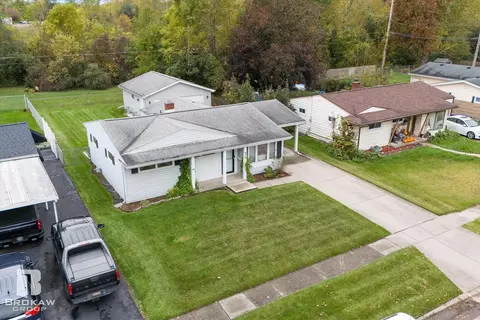 424 Sequoia, Davison, MI 48423 photo 33