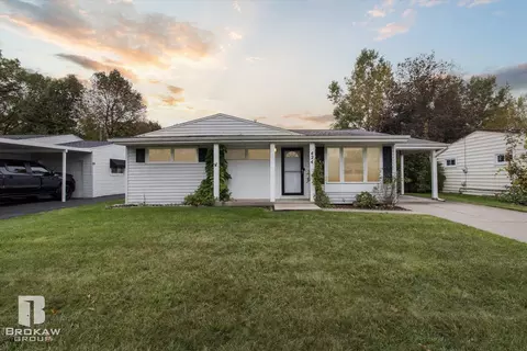 424 Sequoia, Davison, MI 48423