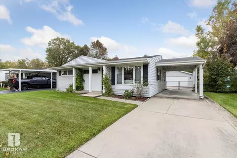 424 Sequoia, Davison, MI 48423 photo 2
