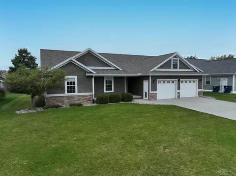 8549 Summer Rdg, Freeland, MI 48623