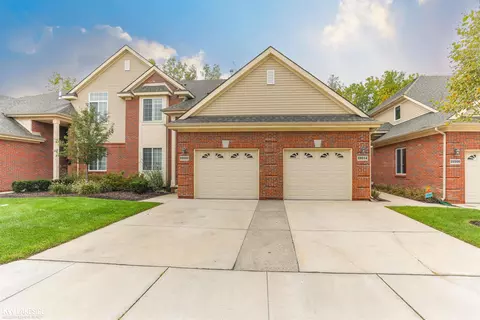 29514 Woodpark, Warren, MI 48092