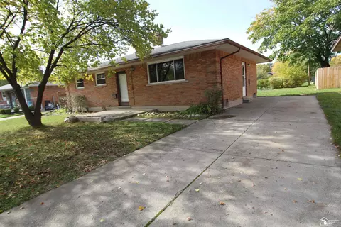 155 Donnalee, Monroe, MI 48162 photo 4