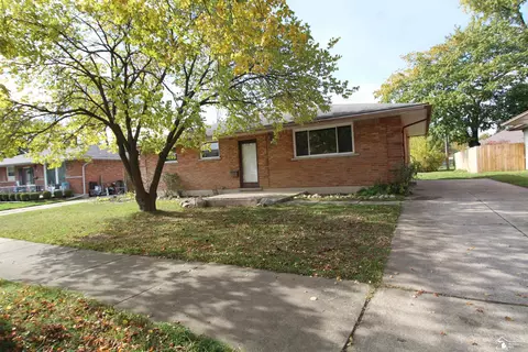 155 Donnalee, Monroe, MI 48162 photo 2