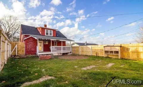 255 Prospect, Ishpeming, MI 49849