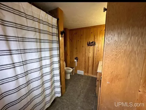 255 Prospect, Ishpeming, MI 49849 photo 6