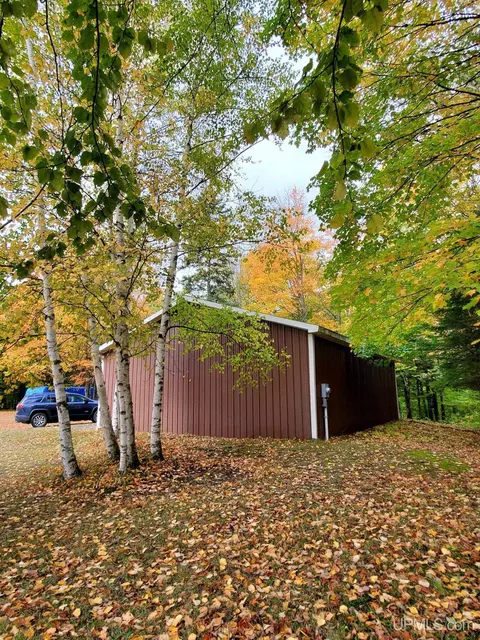 9896 S North Hulbert, Hulbert, MI 49748 photo 14