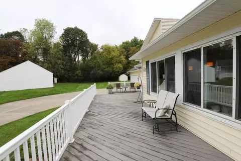 6145 River, Flushing, MI 48433 photo 26