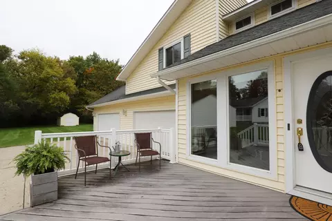 6145 River, Flushing, MI 48433 photo 3