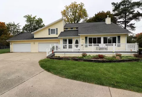 6145 River, Flushing, MI 48433